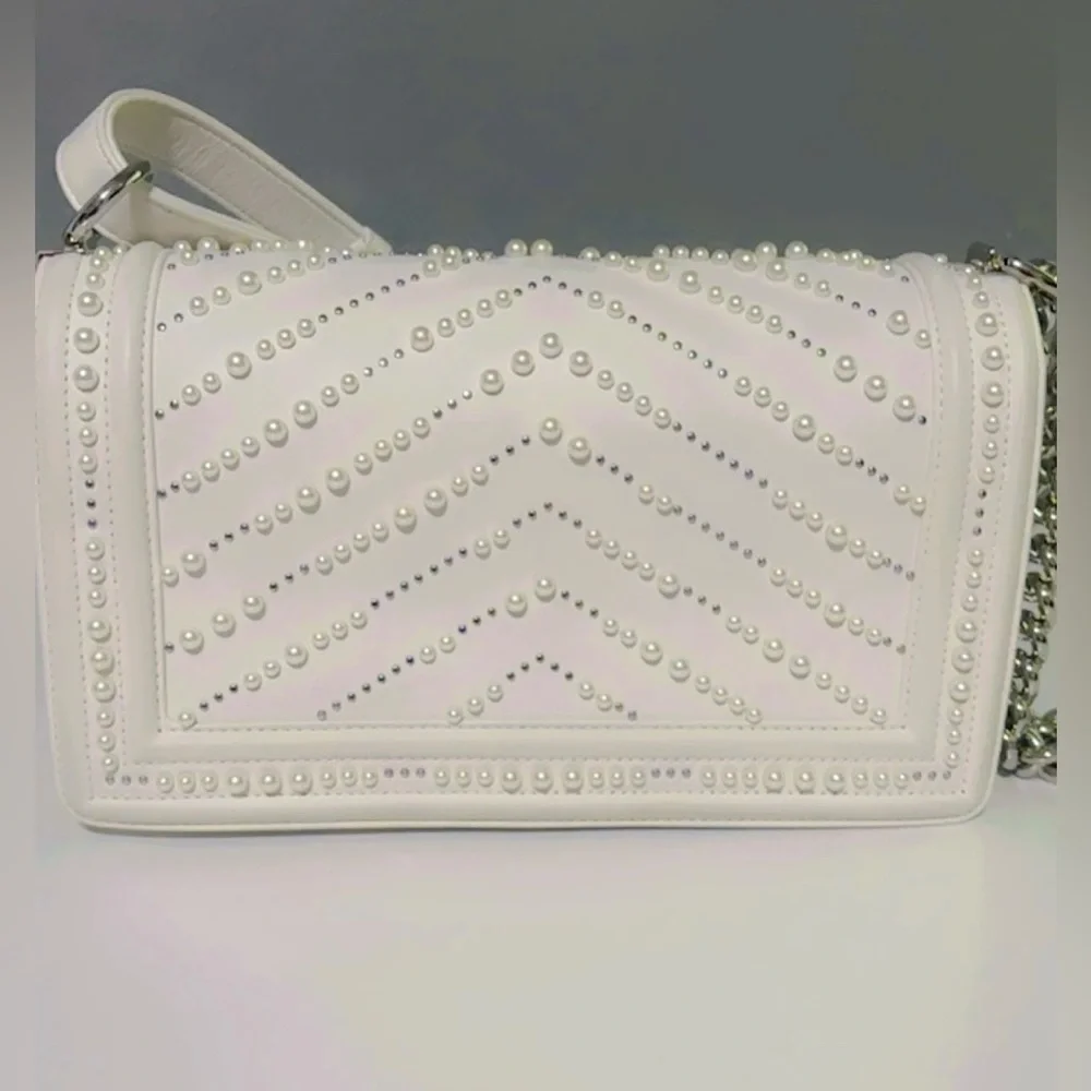 Chanel Boy Pearl medium bag! - Picture 2 of 9